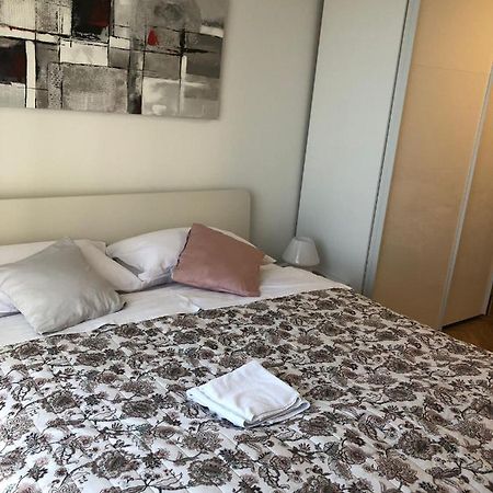 Apartman Lana Appartamento Zara Esterno foto