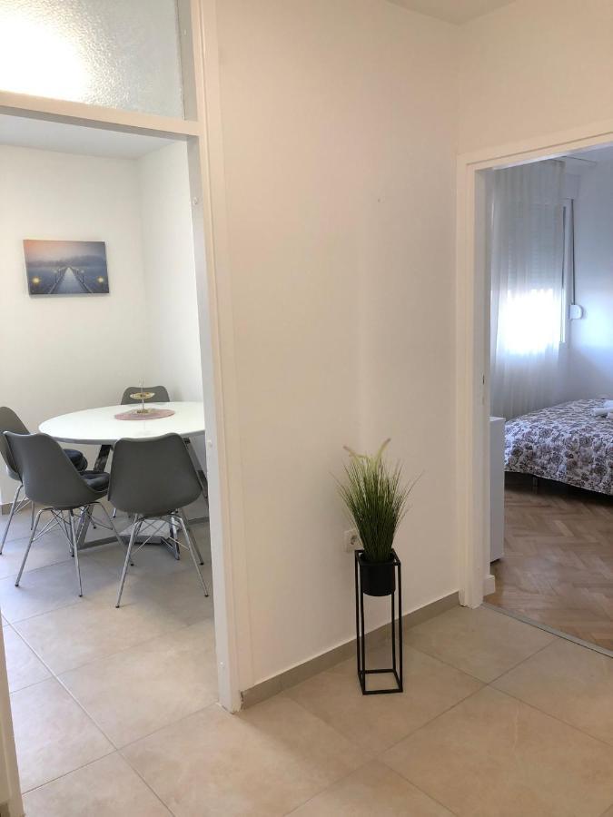 Apartman Lana Appartamento Zara Esterno foto