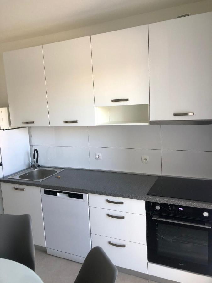 Apartman Lana Appartamento Zara Esterno foto